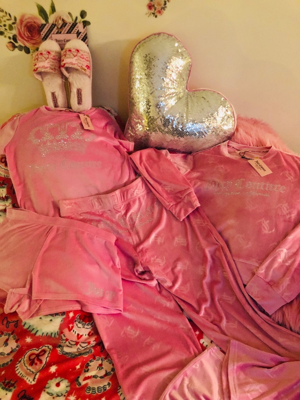Juicy Couture Intimates & Sleepwear Rhinestone Logo 4 PC Matching set  lot SZ L